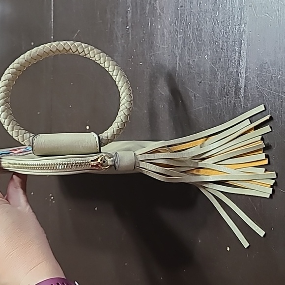 Aztec wristlet clutch sage green with accent - Picture 2 of 4